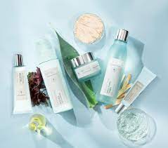 Skincare Essentials for the Jet-Setting Woman: Your Ultimate Guide to Radiant Skin on the Go